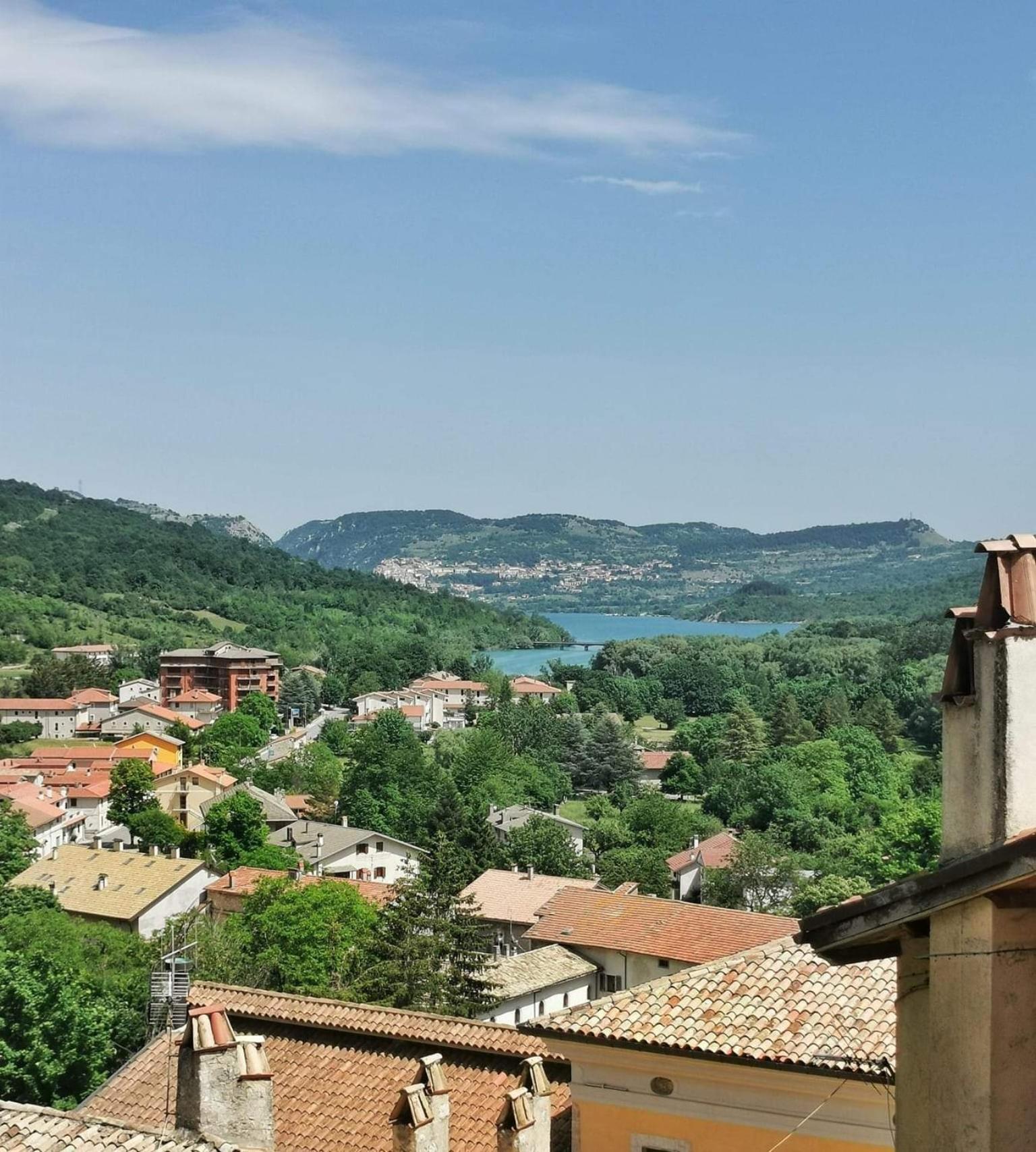 Casa Vacanze Al Castello Villetta Barrea Room photo